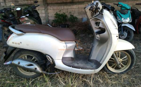 HONDA SCOOPY