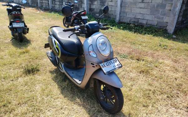 HONDA  SCOOPY