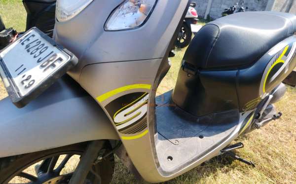 HONDA  SCOOPY