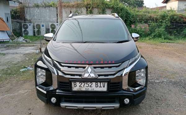 MITSUBISHI XPANDER CROSS 1.5L PLUS