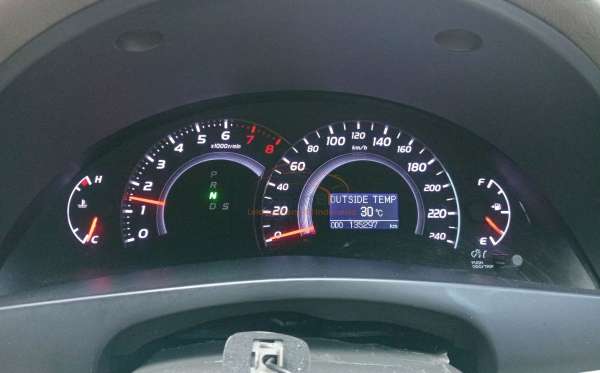 TOYOTA CAMRY V