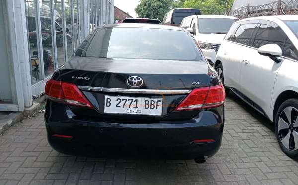 TOYOTA CAMRY V