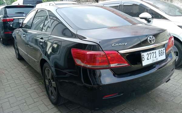 TOYOTA CAMRY V