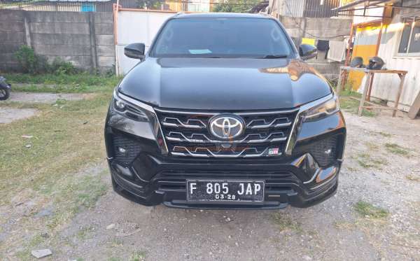 TOYOTA FORTUNER 2.8 VRZ