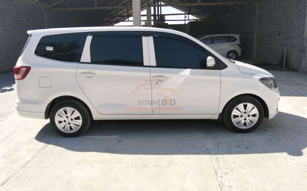 WULING CONFERO