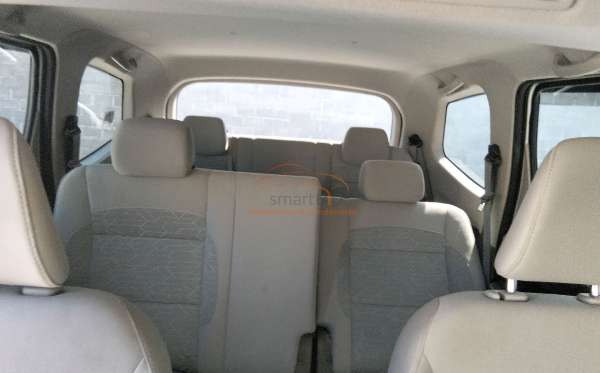 WULING CONFERO