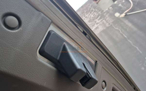 WULING  CONFERO  DB