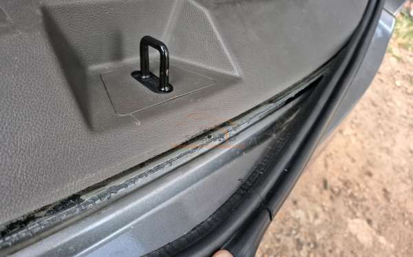 WULING  CONFERO  DB