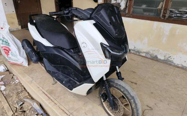 YAMAHA  NMAX