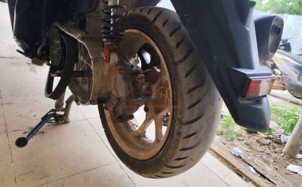 YAMAHA  NMAX