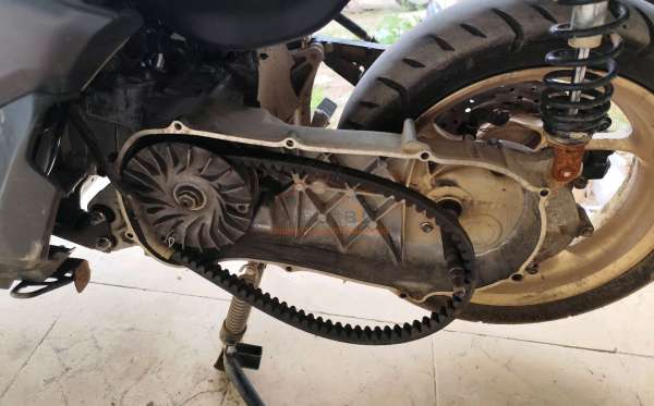 YAMAHA  NMAX