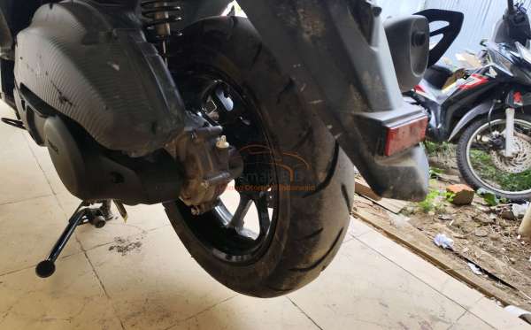 YAMAHA  NMAX