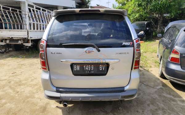DAIHATSU XENIA