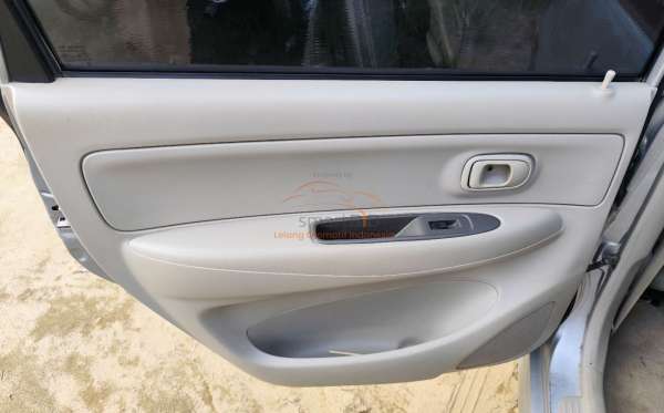 DAIHATSU XENIA