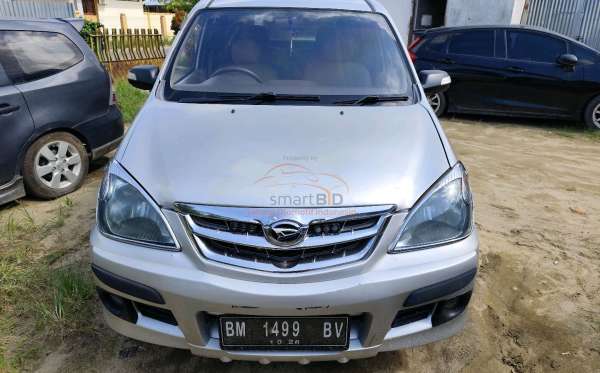 DAIHATSU XENIA