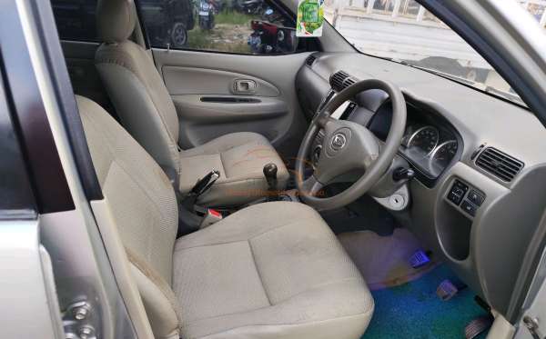 DAIHATSU XENIA