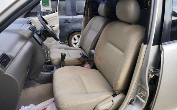 DAIHATSU XENIA