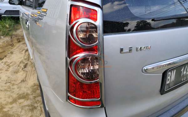 DAIHATSU XENIA