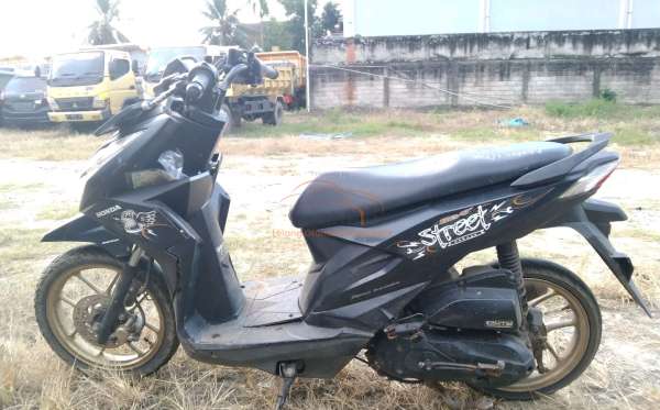 HONDA  BEAT STREET
