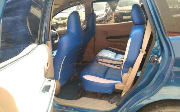 HONDA MOBILIO E CVT