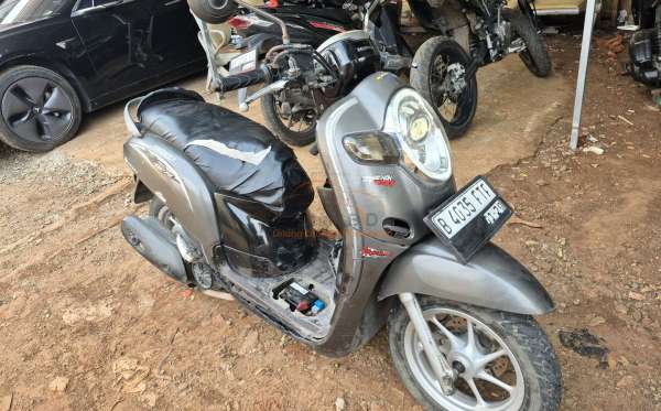 HONDA SCOOPY eSP STYLISH