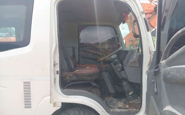 ISUZU NMR