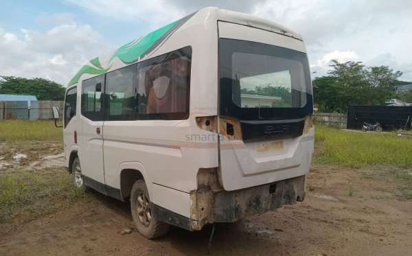 ISUZU NMR