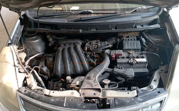 NISSAN GRAND LIVINA