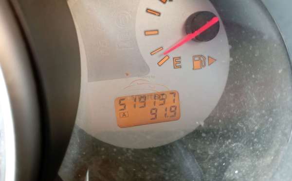 NISSAN GRAND LIVINA