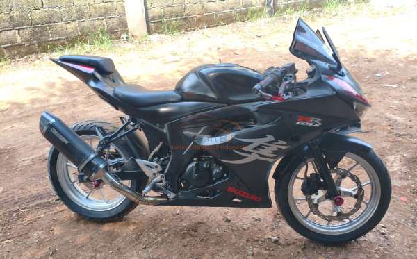 SUZUKI GSX R 150
