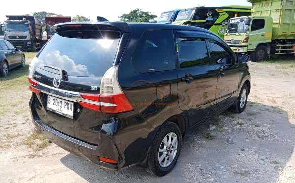TOYOTA  AVANZA  1.3 G