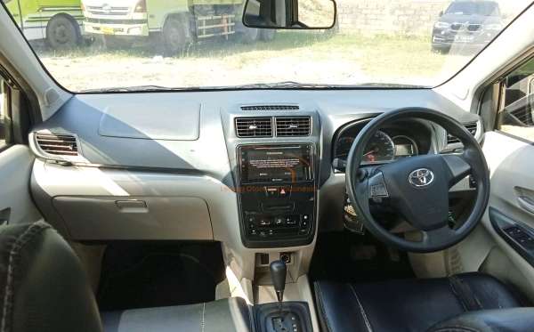 TOYOTA  AVANZA  1.3 G