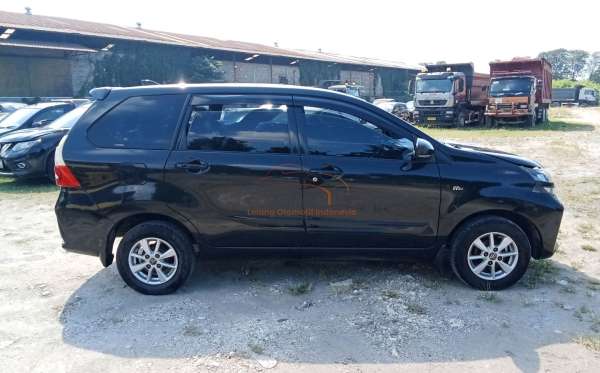 TOYOTA  AVANZA  1.3 G