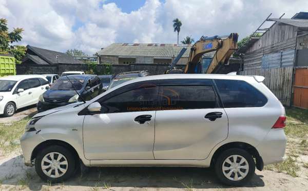 TOYOTA AVANZA 1.3 E