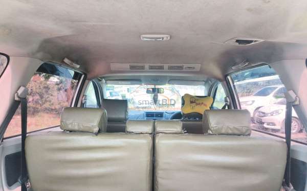 TOYOTA AVANZA 1.3 E