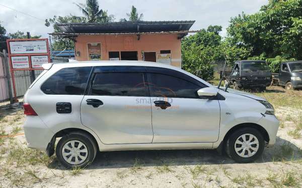 TOYOTA AVANZA 1.3 E