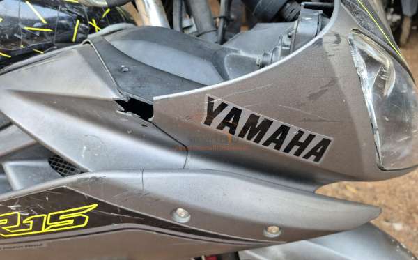 YAMAHA YZF R15