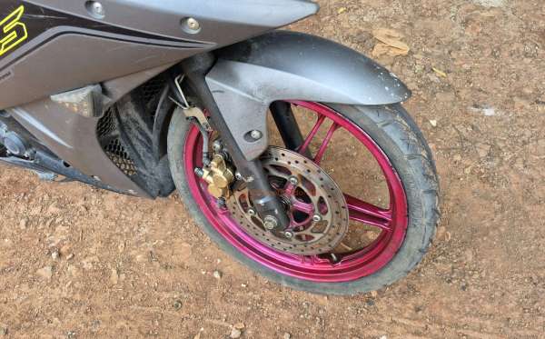 YAMAHA YZF R15
