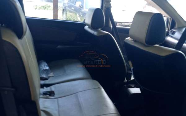 DAIHATSU XENIA