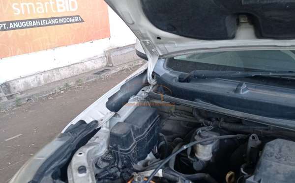 DAIHATSU XENIA