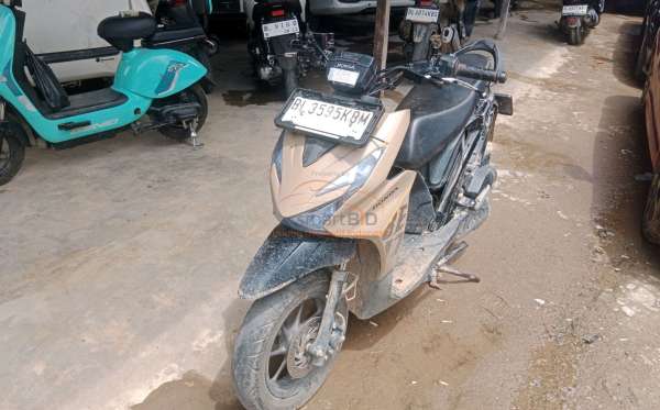 HONDA BEAT STREET