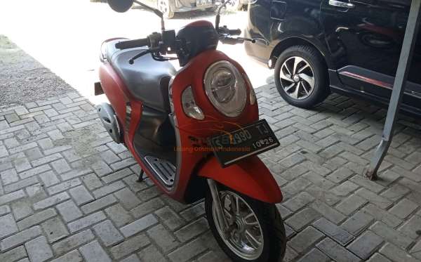 HONDA SCOOPY