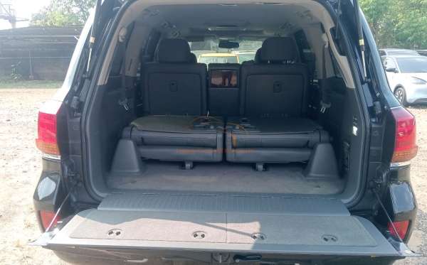 LEXUS LEXUS LX 570