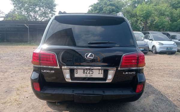 LEXUS LEXUS LX 570