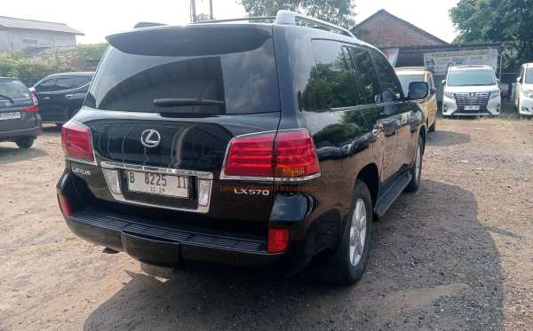 LEXUS LEXUS LX 570