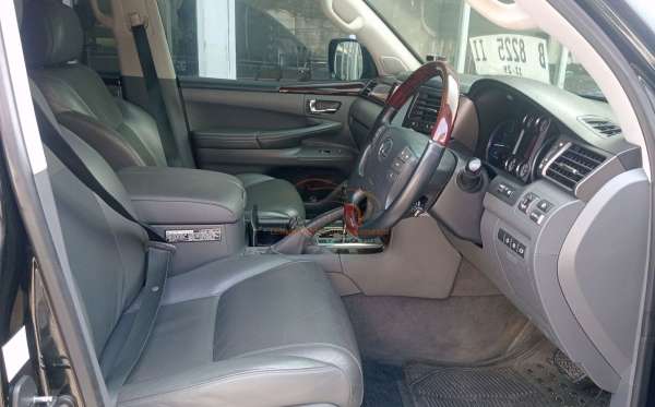 LEXUS LEXUS LX 570