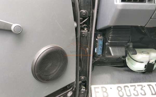 MITSUBISHI L 300