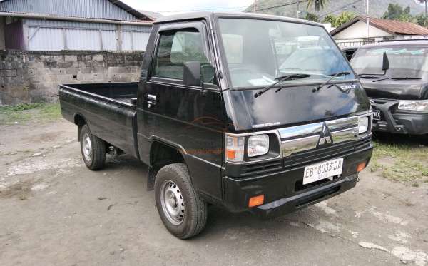 MITSUBISHI L 300