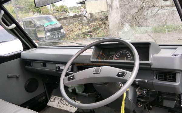 MITSUBISHI L 300