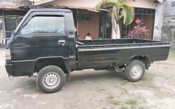 MITSUBISHI L 300